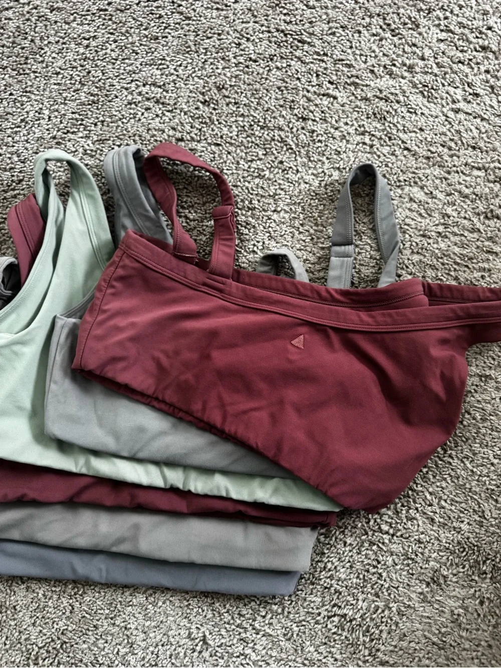 Women's Seamless Scoop Sports Bra - Burgundy